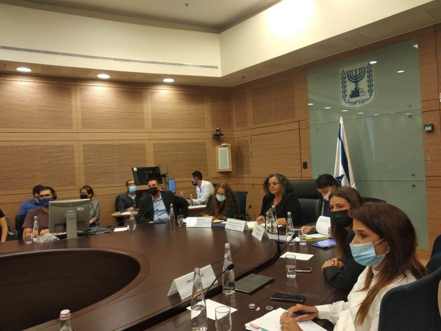 تعامل الشرطة مع ضحايا التحرش والاعتداء الجنسي على جدول أعمال اللجنة للنهوض بمكانة المرأة